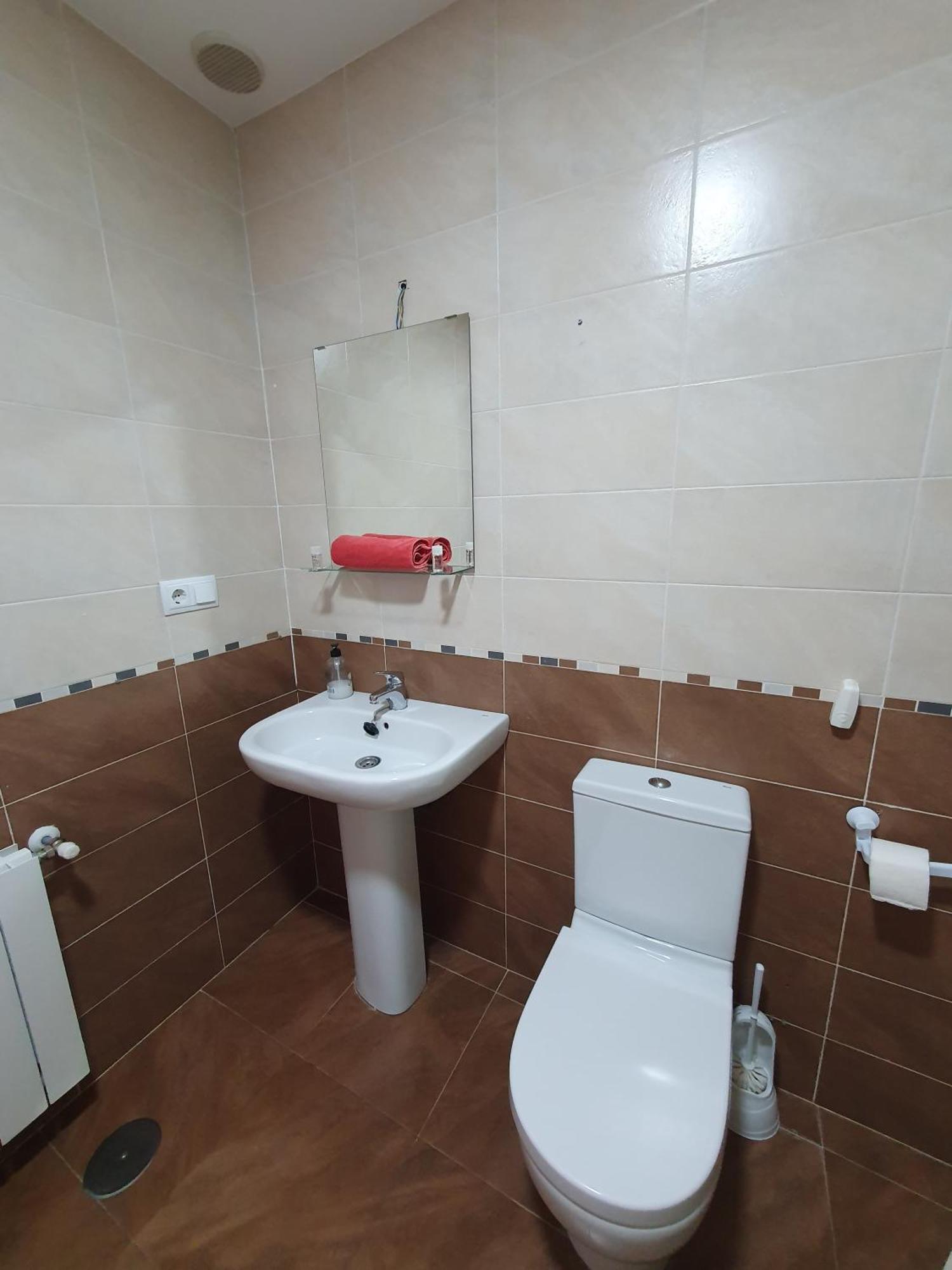 Piso Centrico Con Garaje En Hellin Apartment Ngoại thất bức ảnh