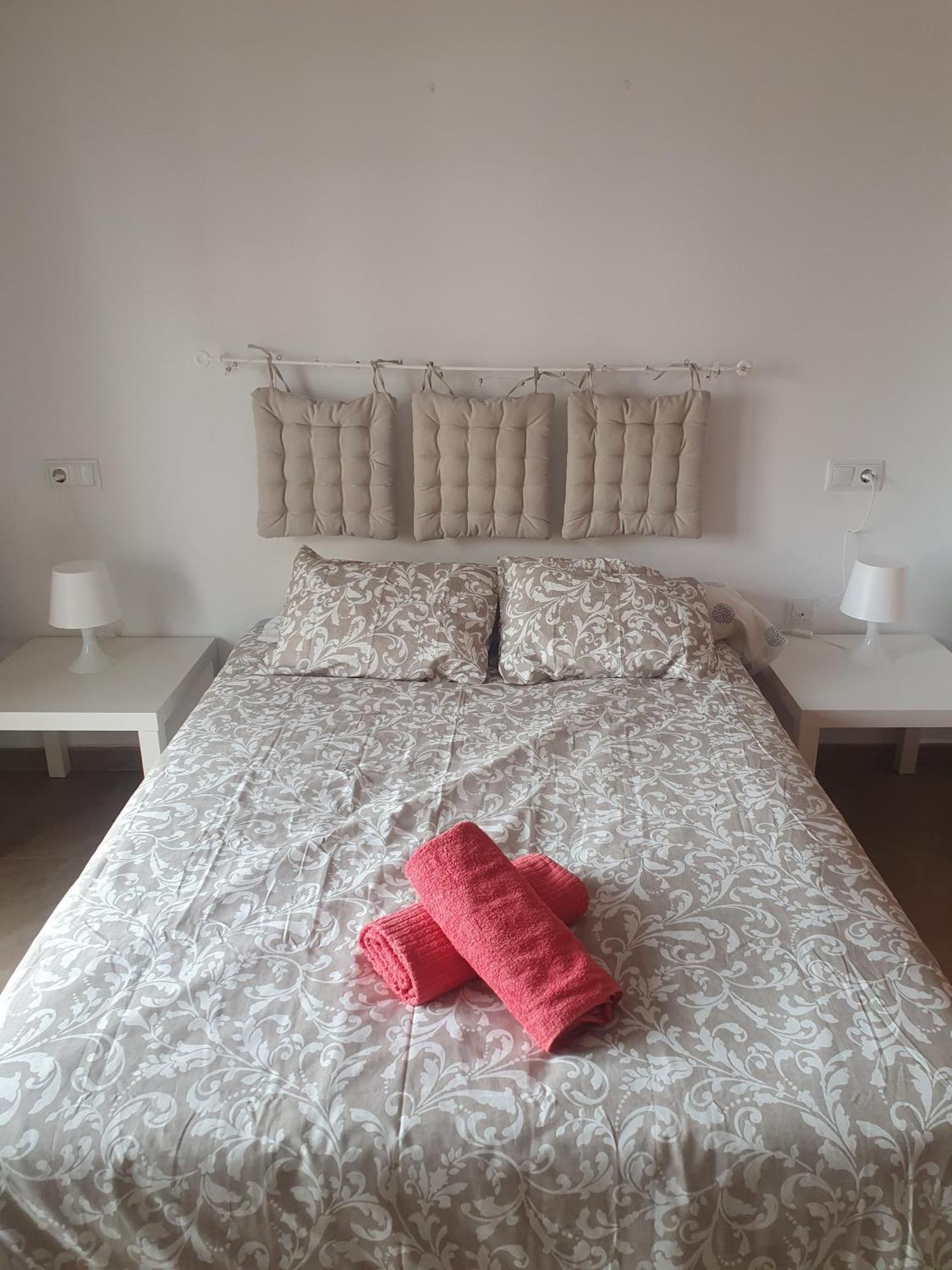 Piso Centrico Con Garaje En Hellin Apartment Ngoại thất bức ảnh