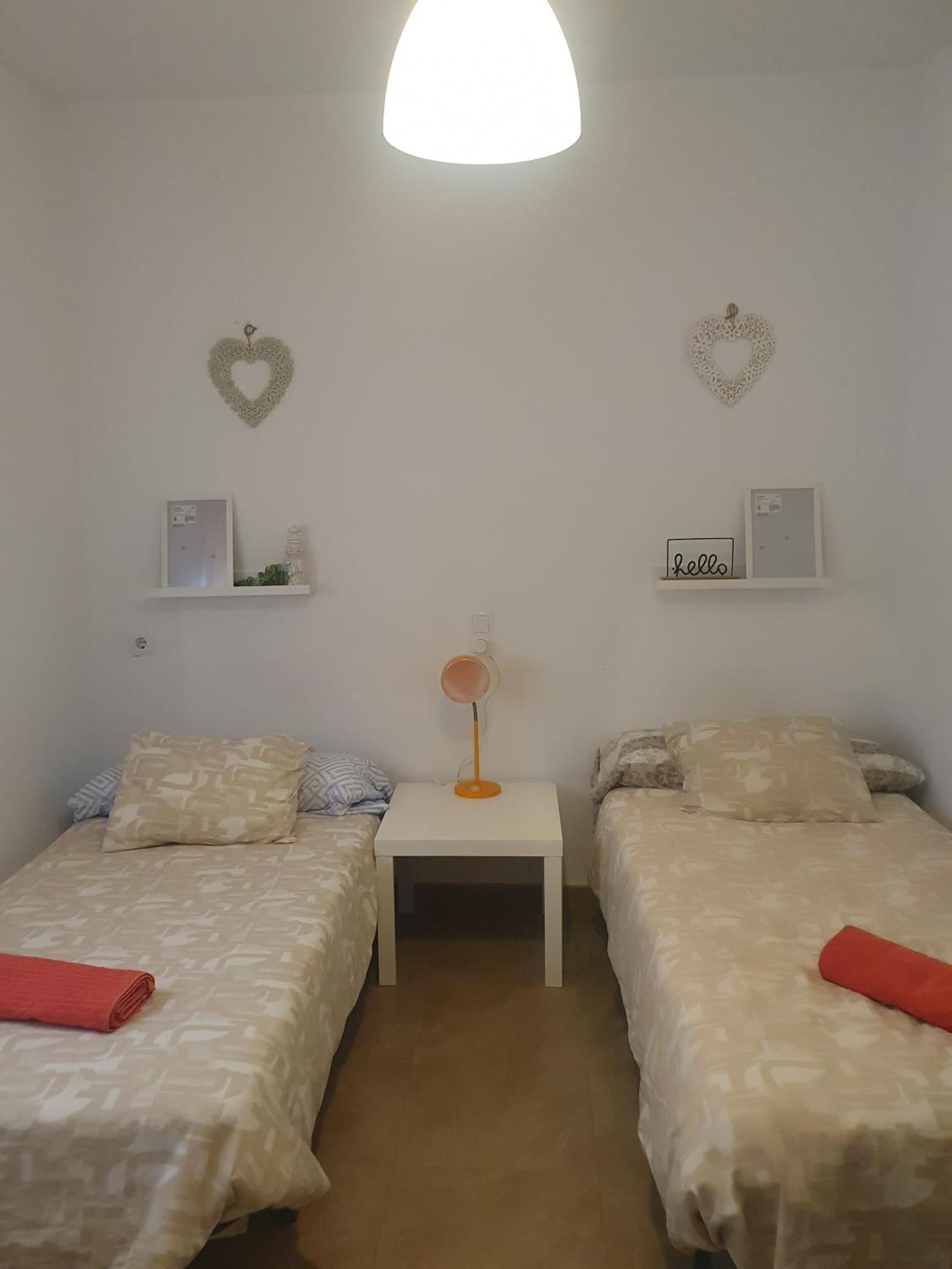 Piso Centrico Con Garaje En Hellin Apartment Ngoại thất bức ảnh
